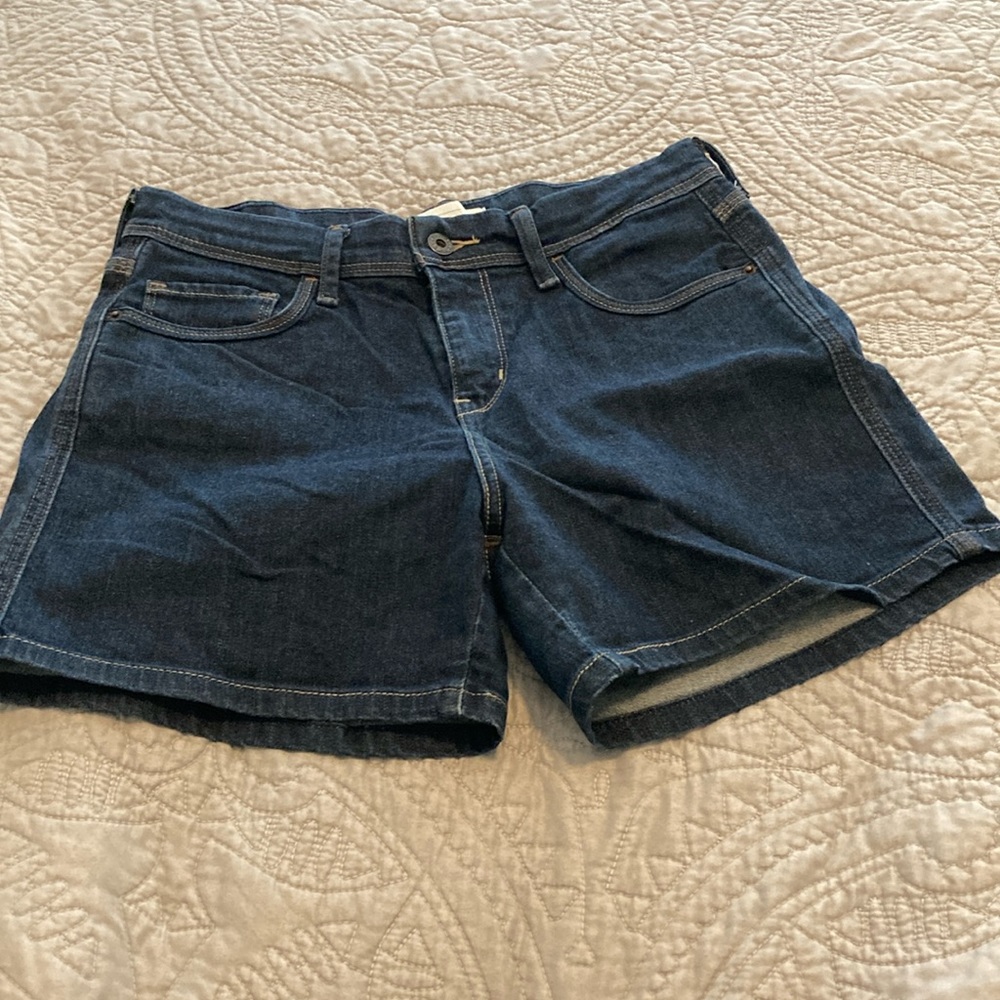 Levis Jean shorts. Size 6.